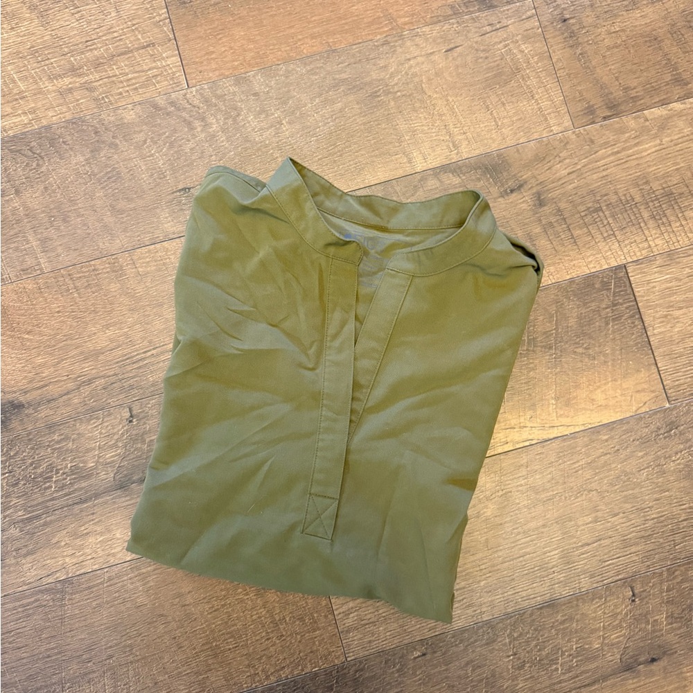 Figs Rafael Style Scrub Top in Olive